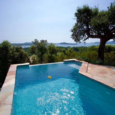 Kallinera Villa *